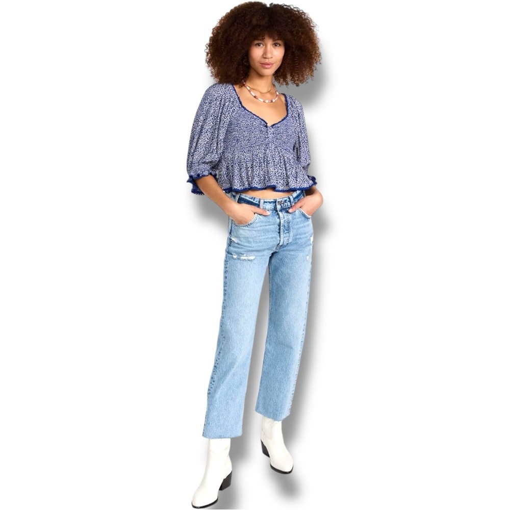 Free People Cropped Sweatheart Neckline V-neck 3/4 Sleeve Blue Floral Blouse - Picture 3 of 16